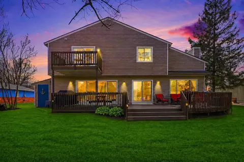 2973 Indian Trl, Pinckney, MI 48169