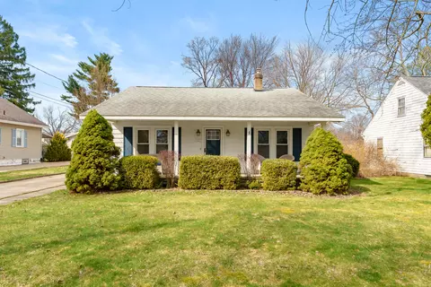 1427 Southern Ave, Kalamazoo, MI 49001