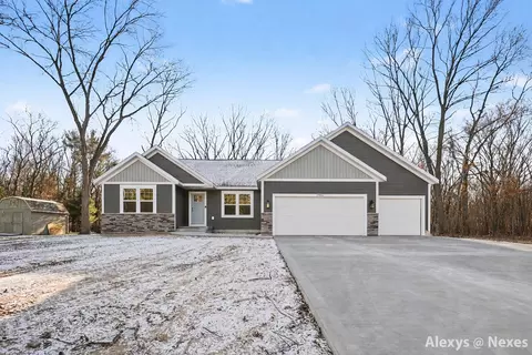 1986 Northside Dr, Twin Lake, MI 49457