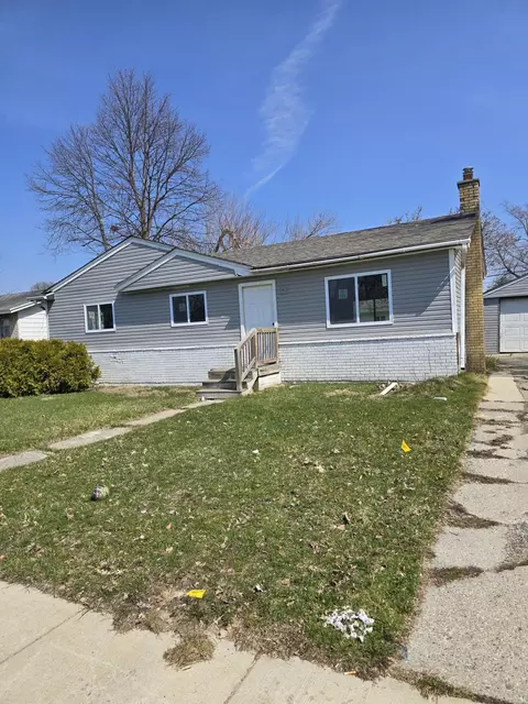 5017 Conners, Lansing, MI 48911