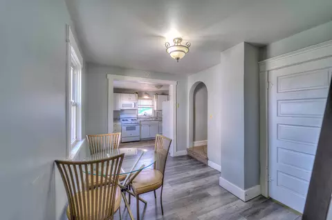 Dining - 131 Willow St, Jackson, MI 49202 photo 1 of 1