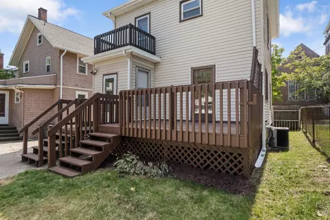 Exterior - 140 Moore St, Jackson, MI 49203 photo 6 of 10