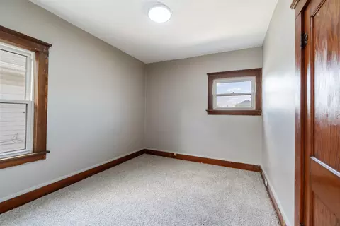 Bedroom - 140 Moore St, Jackson, MI 49203 photo 4 of 9