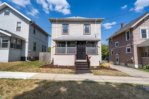 140 Moore St, Jackson, MI 49203
