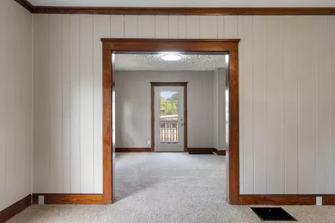Living - 140 Moore St, Jackson, MI 49203 photo 5 of 7