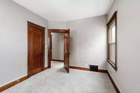 Bedroom - 140 Moore St, Jackson, MI 49203 photo 5 of 9