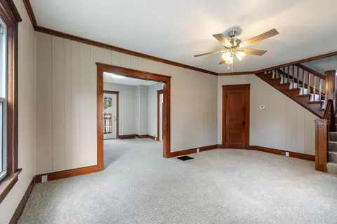 Living - 140 Moore St, Jackson, MI 49203 photo 3 of 7