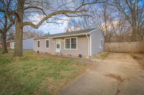 5723 Roanoke St, Portage, MI 49024