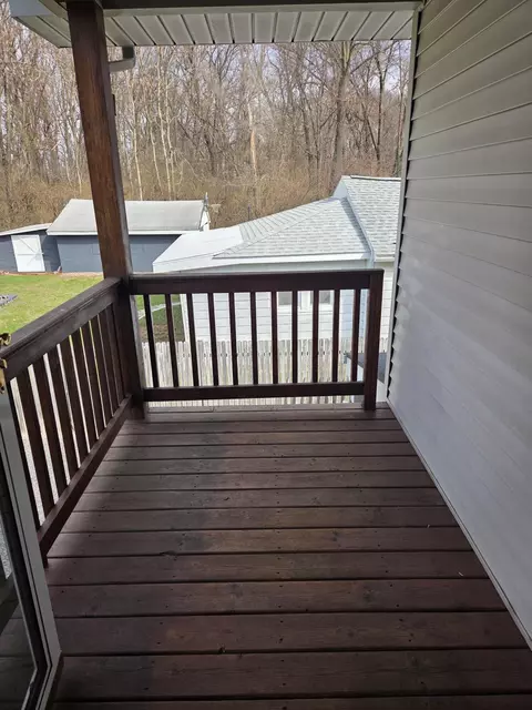 Exterior - 232 Bender St, Jackson, MI 49202 photo 7 of 8