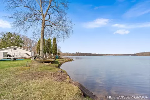 Exterior - 3136 Baseline Rd, Gobles, MI 49055 photo 33 of 34