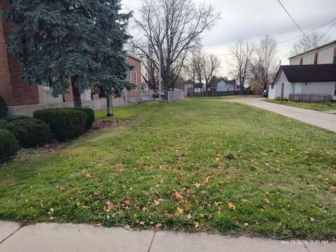 214 E Chicago St, Bronson, MI 49028