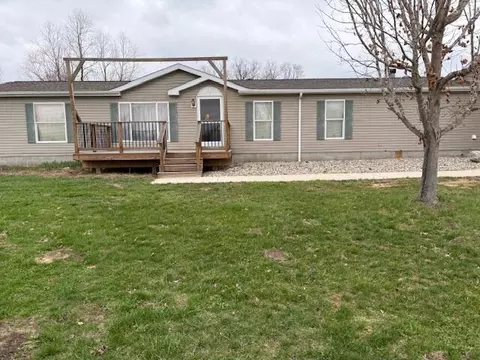 35532 M 40, Paw Paw, MI 49079