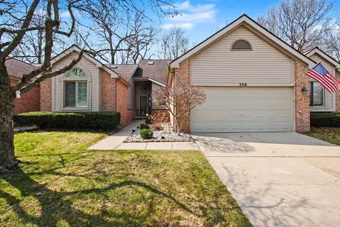 306 Pineknoll Ct, Brighton, MI 48116