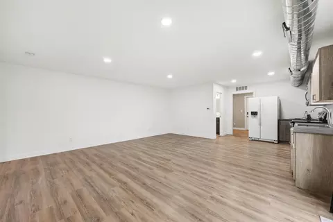 Living - 6850 Wooster Rd, Jackson, MI 49201 photo 3 of 3
