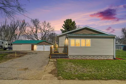 617 Eliza St, Schoolcraft, MI 49087