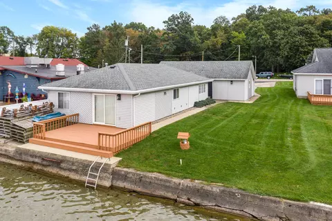 Exterior - 19976 M-60, Three Rivers, MI 49093 photo 7 of 15