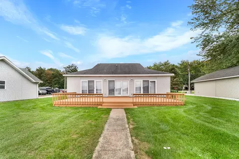 Exterior - 19976 M-60, Three Rivers, MI 49093 photo 2 of 15