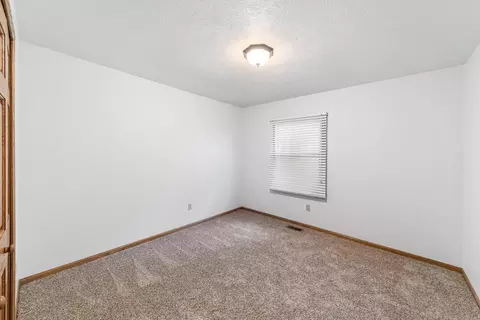 Bedroom - 19976 M-60, Three Rivers, MI 49093 photo 9 of 11