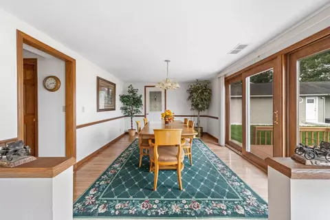 Dining - 19976 M-60, Three Rivers, MI 49093 photo 2 of 4