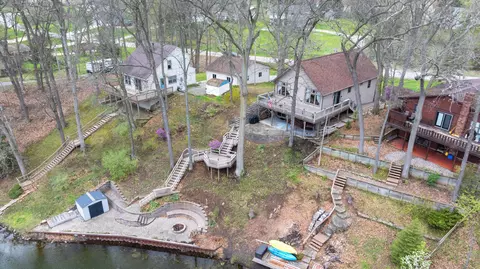 10941 Woodbrook Dr, Cement City, MI 49233