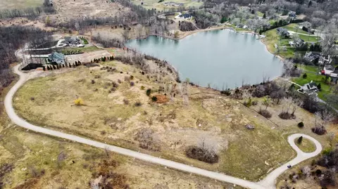 5670 E Stone Valley Dr, Ann Arbor, MI 48105
