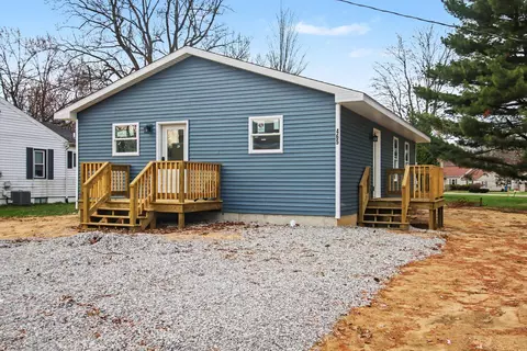 465 Memory Ln, Decatur, MI 49045