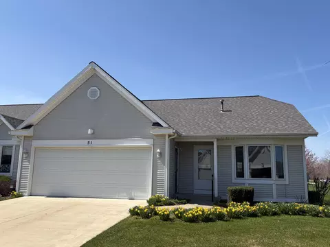 51 Newcastle Dr, Zeeland, MI 49464