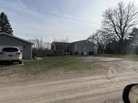 1050 Sidlauskas Dr NW, Sparta, MI 49345