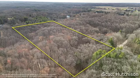 4704 Wheat Dr, Lowell, MI 49331