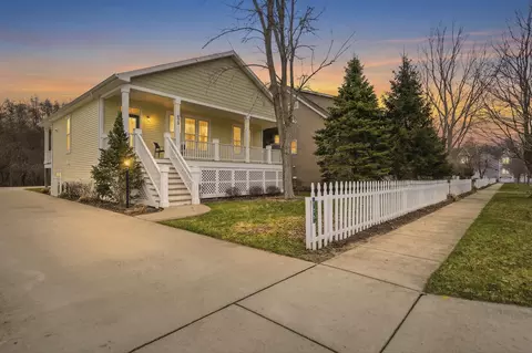 439 Summer Grove Dr #14, Douglas, MI 49406