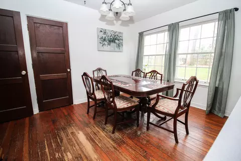 Dining - 755 White Pigeon Rd, Constantine, MI 49042 photo 1 of 2