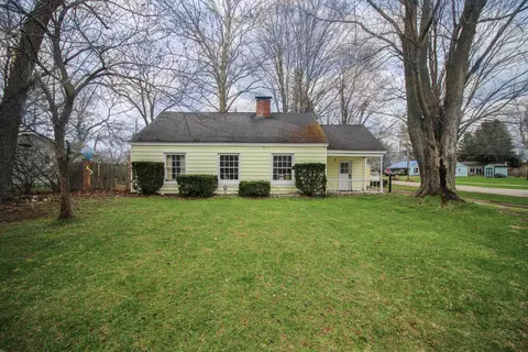 755 White Pigeon Rd, Constantine, MI 49042