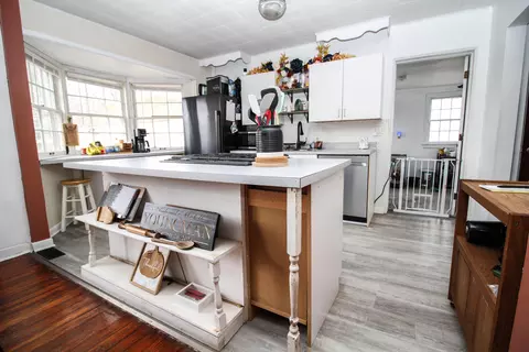 Kitchen - 755 White Pigeon Rd, Constantine, MI 49042 photo 5 of 5