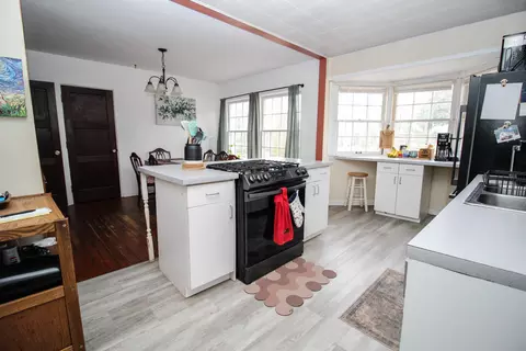 Kitchen - 755 White Pigeon Rd, Constantine, MI 49042 photo 1 of 5