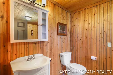 Bath - 5320 Stella Rd, Custer, MI 49405 photo 2 of 4