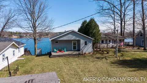 Exterior - 5320 Stella Rd, Custer, MI 49405 photo 8 of 13