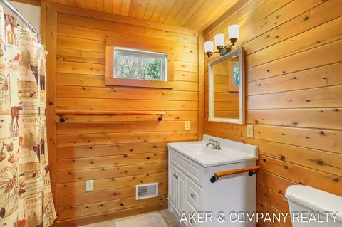 Bath - 5320 Stella Rd, Custer, MI 49405 photo 1 of 4