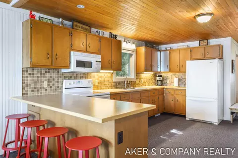 Kitchen - 5320 Stella Rd, Custer, MI 49405 photo 1 of 5