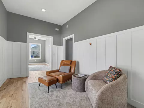 205 W 1st St, Ludington, MI 49431
