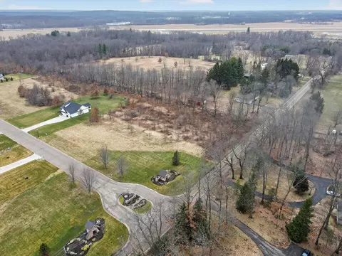 100 Stonegate Dr, Battle Creek, MI 49015