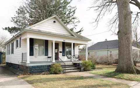 1369 Montgomery Ave, Muskegon, MI 49441