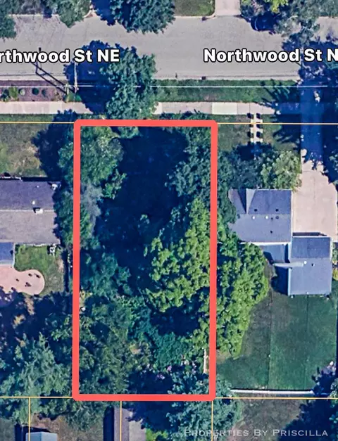 938 Northwood St NE, Grand Rapids, MI 49505