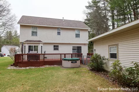 Exterior - 7703 Pinecone Ct, Whitehall, MI 49461 photo 5 of 15