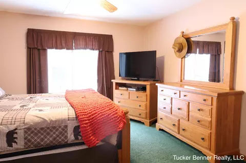 Bedroom - 7703 Pinecone Ct, Whitehall, MI 49461 photo 2 of 4