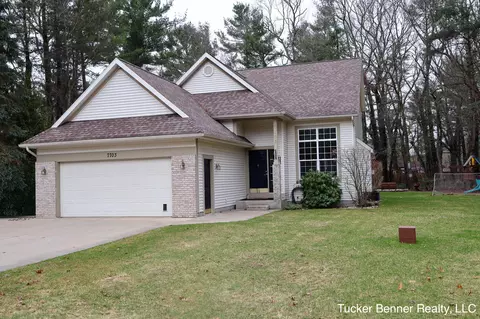 7703 Pinecone Ct, Whitehall, MI 49461