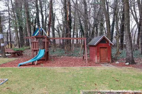 Exterior - 7703 Pinecone Ct, Whitehall, MI 49461 photo 9 of 15