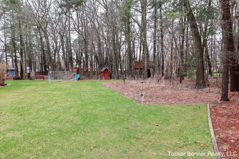 Exterior - 7703 Pinecone Ct, Whitehall, MI 49461 photo 10 of 15