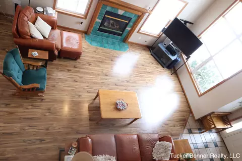 Living - 7703 Pinecone Ct, Whitehall, MI 49461 photo 4 of 4