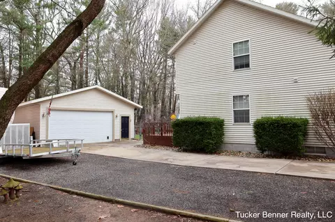 Exterior - 7703 Pinecone Ct, Whitehall, MI 49461 photo 3 of 15