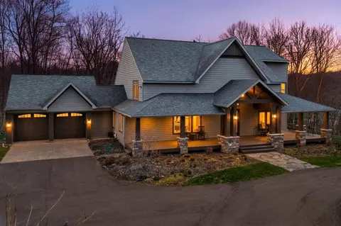 10700 Sunfield Rd, Sunfield, MI 48890